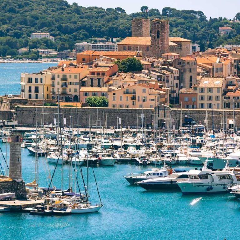 Villa Face a La Mer à Antibes - Maison 5 Chambres - 41