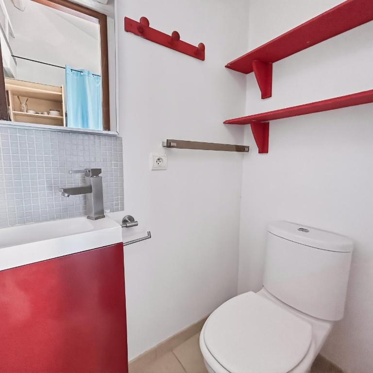 Villa Face a La Mer à Antibes - Maison 5 Chambres - 36