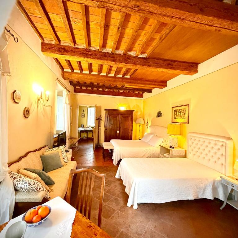 Villa La Dogana B&B di Charme - Historic Villa with a beautiful garden - private parking - Camera Tripla con Terrazza - 2