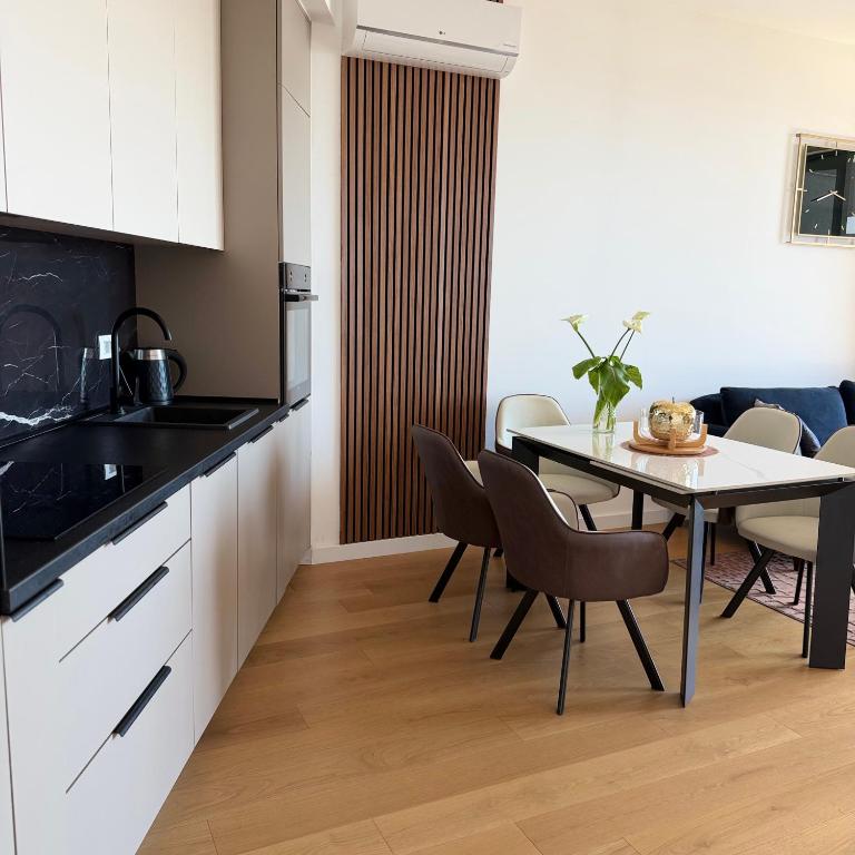 Sunshine Appartement Budva - One-Bedroom Apartment - 7