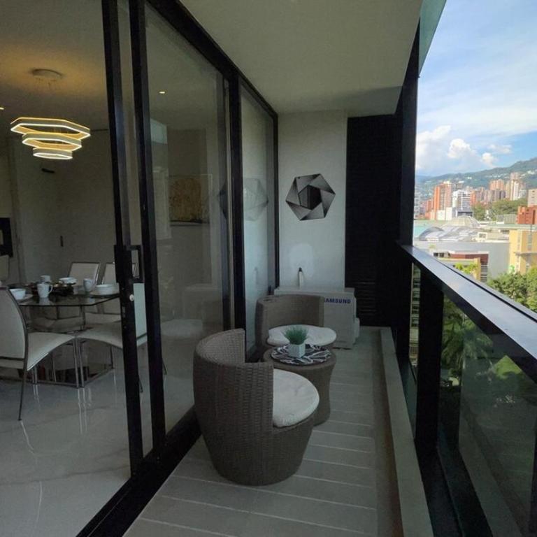 Center City Flats - Square Building Poblado - Apartamento Deluxe - 23