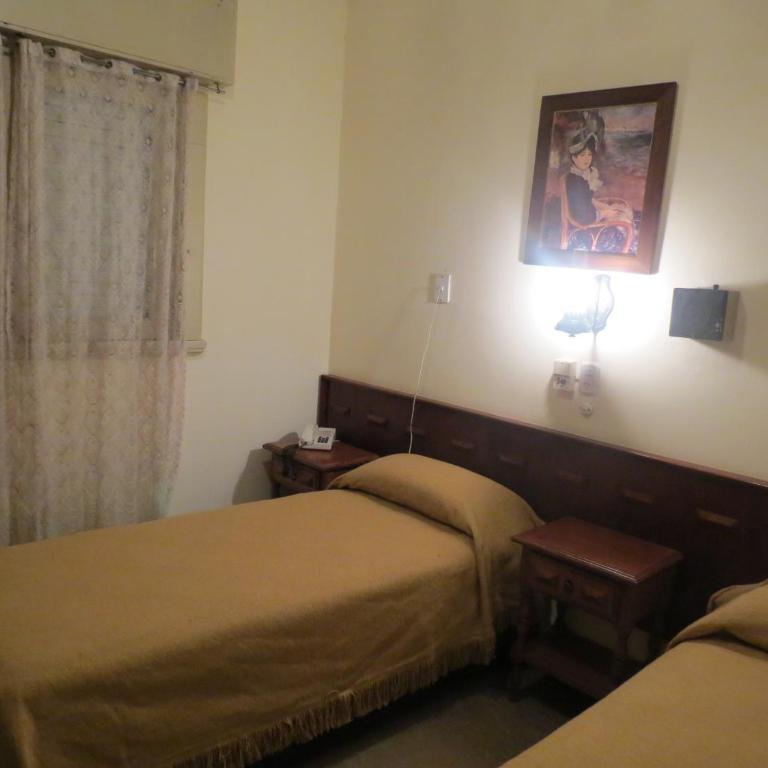Hotel Trocadero - Standard Double or Twin Room - 2