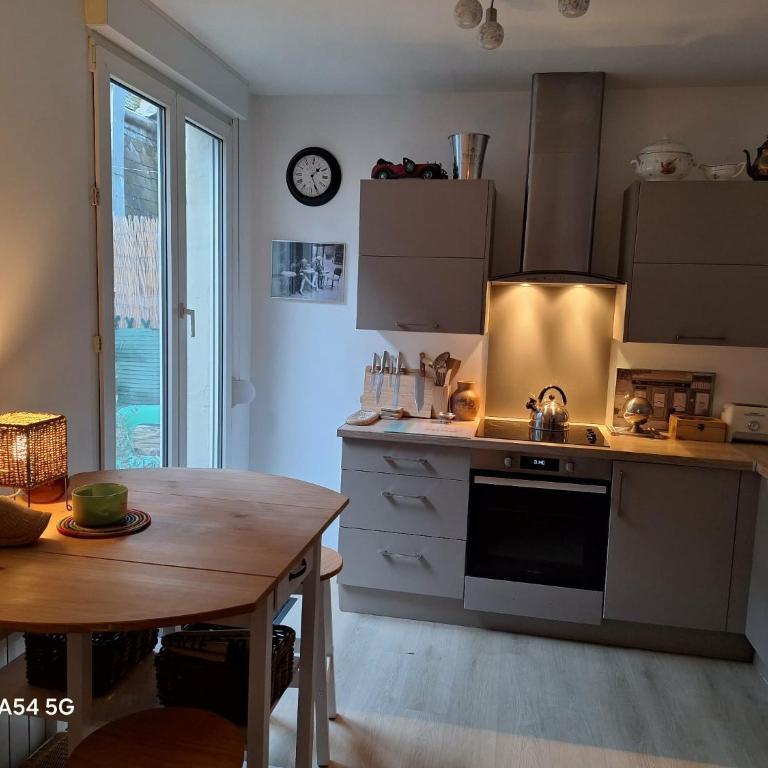 Cocon dans l'artère du centre-ville - Apartamento de 2 dormitorios - 3