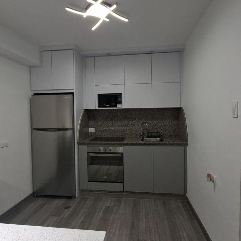 New and comfortable apartment in Los Palos Grandes - One-Bedroom Apartment - 12