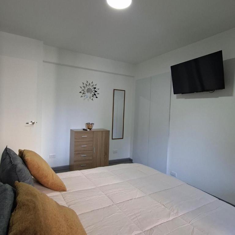 New and comfortable apartment in Los Palos Grandes - One-Bedroom Apartment - 34
