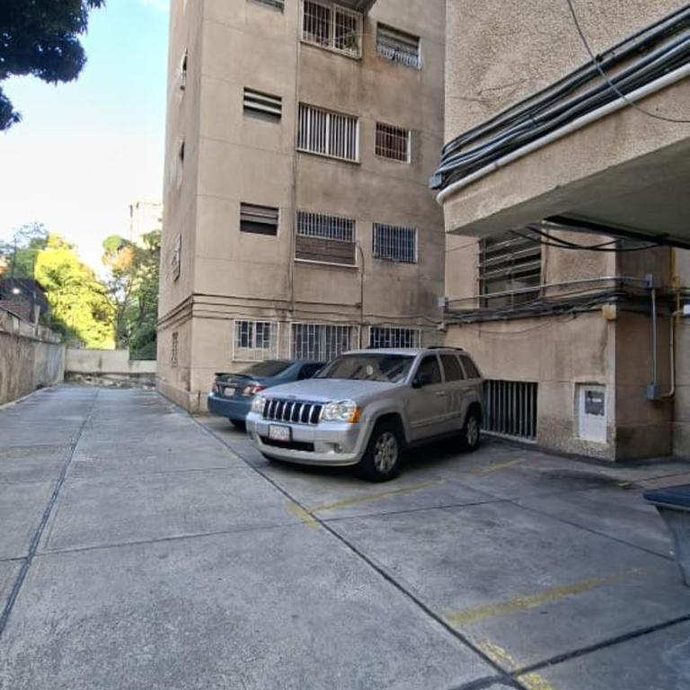 New and comfortable apartment in Los Palos Grandes - One-Bedroom Apartment - 35