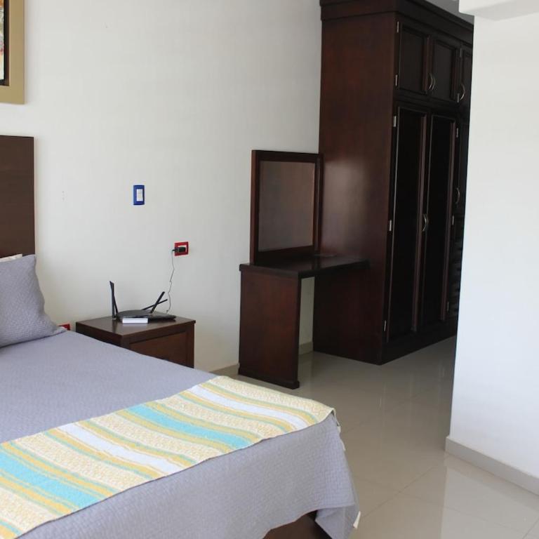 Casa en Cerritos Resort con Alberca y Playa MZT - #21 HF - Three-Bedroom House - 14