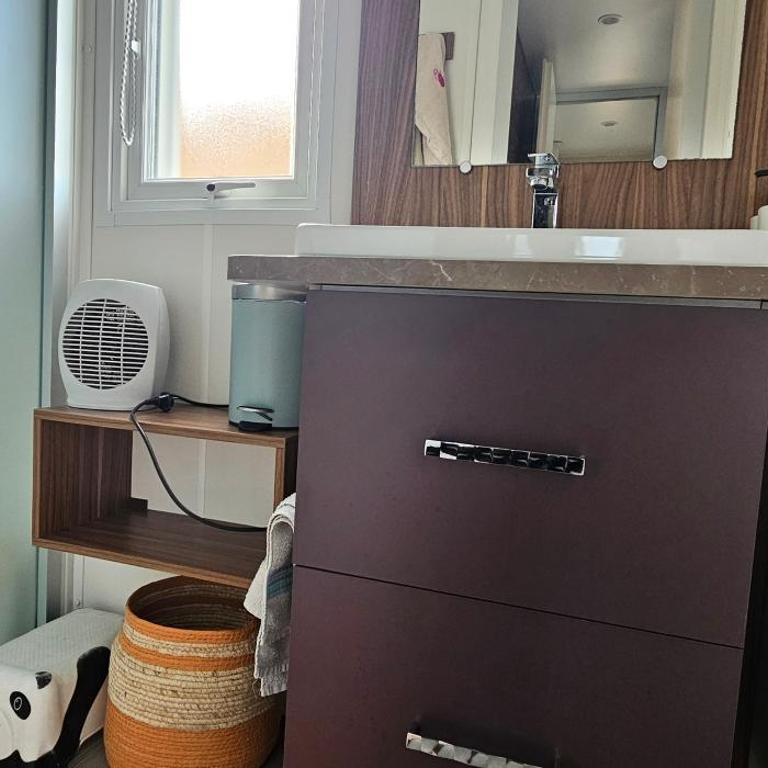 Mobil-home Évasion Valras tout confort 40 m2 - Camping Les Sables du Midi Valras-Plage - Bungalow mit 3 Schlafzimmern - 50