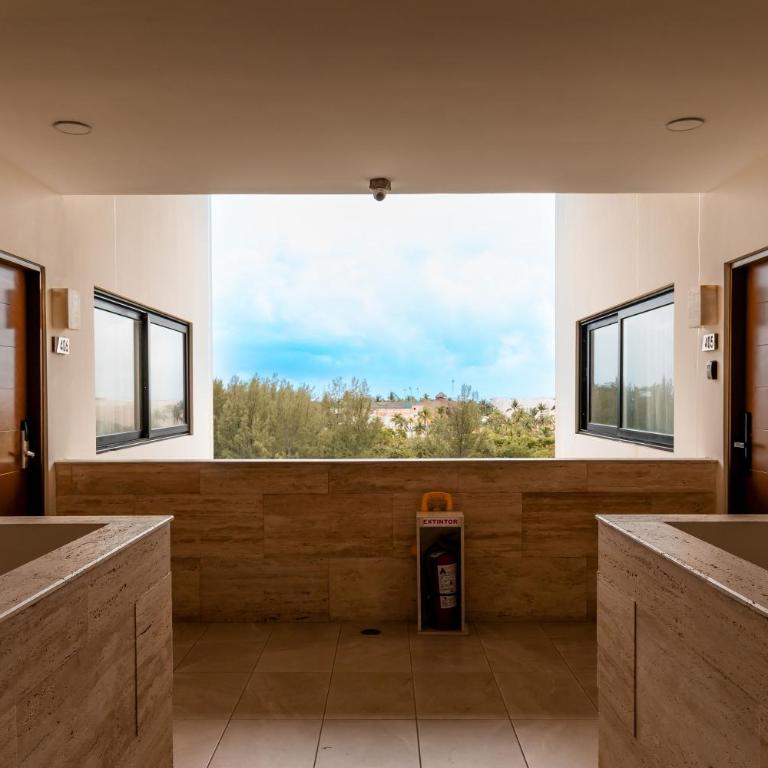 Grand Fifty, Stylish Stay with Rooftop Pool - Apartamento de 2 dormitorios - 4