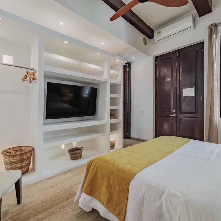 Casa LM - Seven-Bedroom House - 42