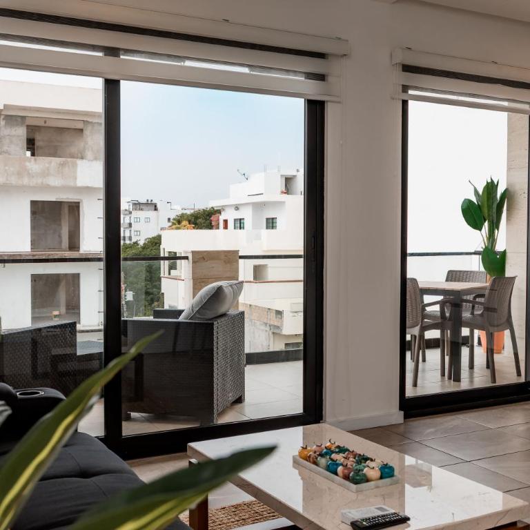 Grand Fifty, Stylish Stay with Rooftop Pool - Apartamento de 2 dormitorios - 7