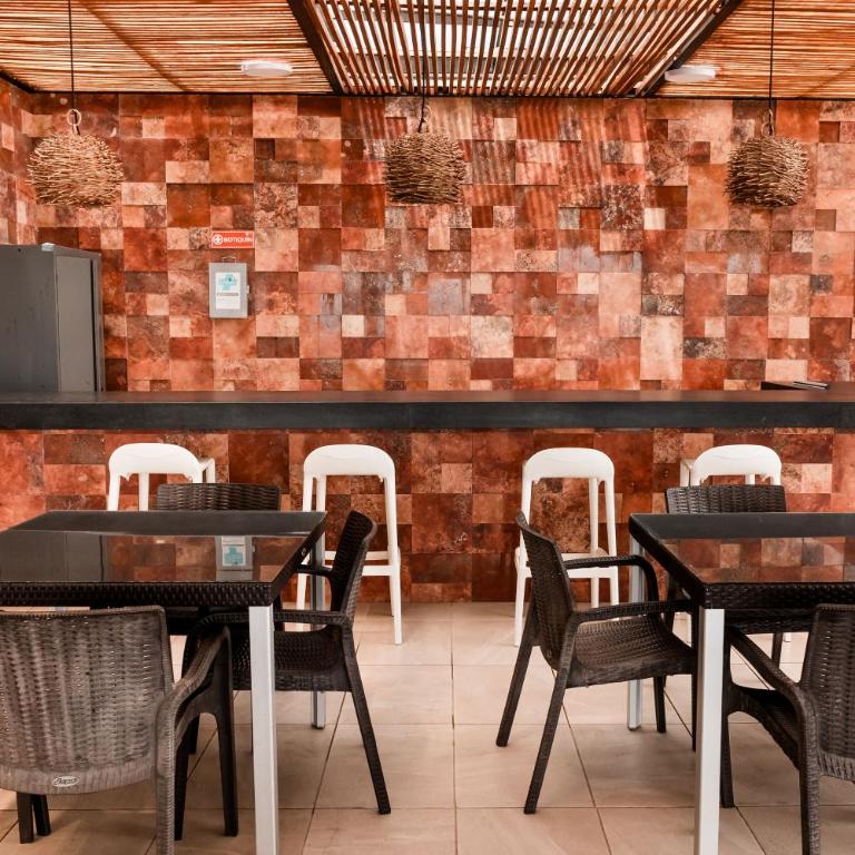 Grand Fifty, Stylish Stay with Rooftop Pool - Apartamento de 2 dormitorios - 27