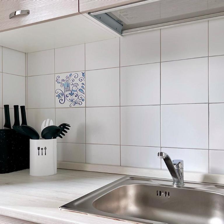 FREE Parking - Right in the Heart of the City - Soggiorno Semplice - Two-Bedroom Apartment with Garden View - 12