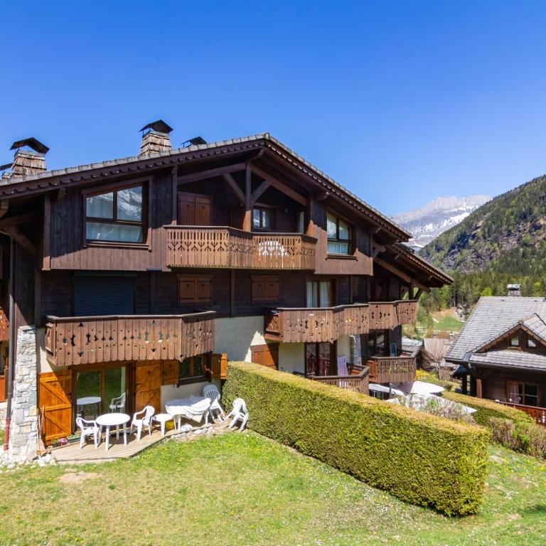 Apt Bellachat 10 for 4 with Pool & 120m to lift - Happy Rentals - Appartement avec Balcon - 3