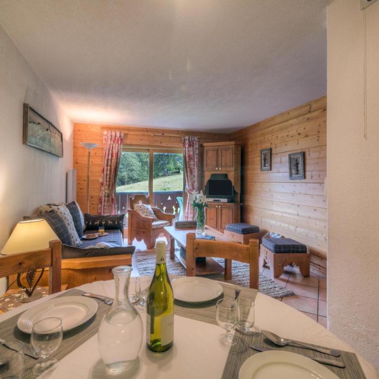 Apt Bellachat 10 for 4 with Pool & 120m to lift - Happy Rentals - Appartement avec Balcon - 6