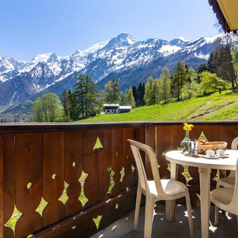 Apt Bellachat 10 for 4 with Pool & 120m to lift - Happy Rentals - Appartement avec Balcon - 22