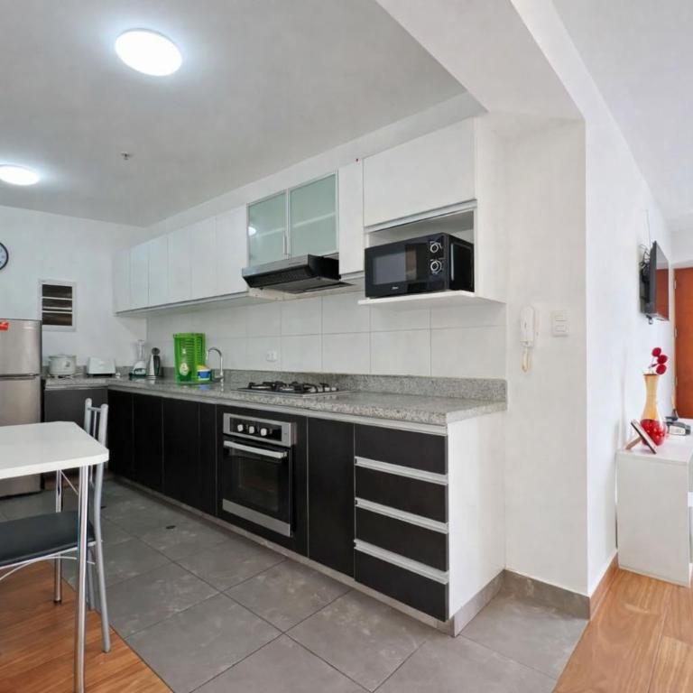 Apartamento moderno con vistas, WiFi gratis y cocina equipada - Apartamento de 1 dormitorio - 55