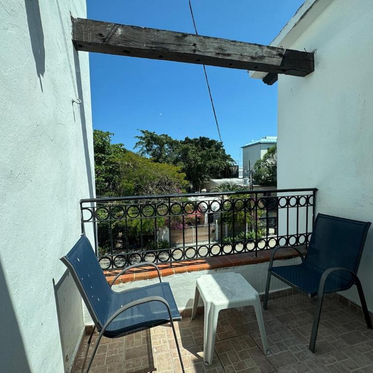 Desirable Location, Private Terrace Overlook Pool - Single Room - 33