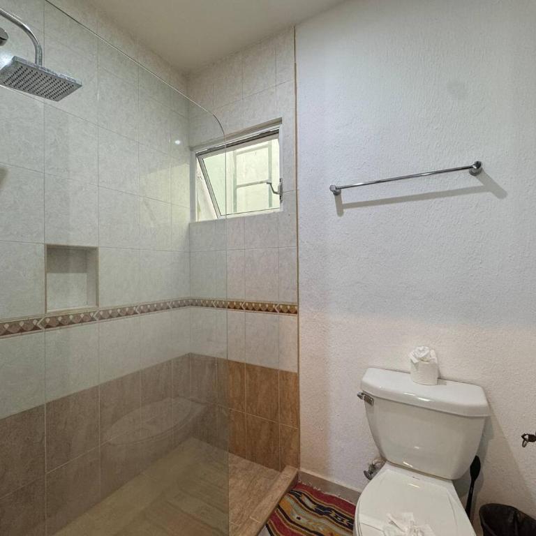 Desirable Location, Private Terrace Overlook Pool - Single Room - 42