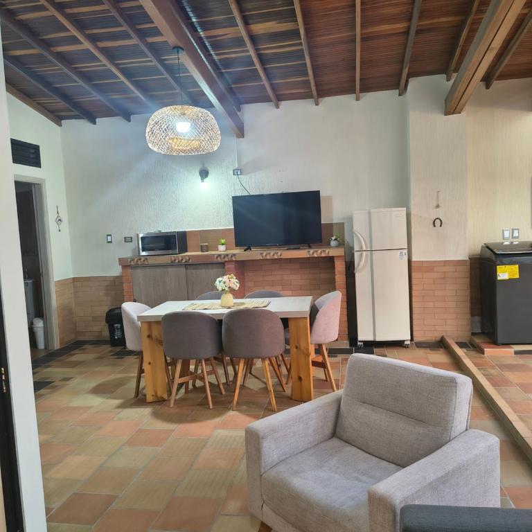 Acogedora casa estilo rustico para descanso - Casa de 2 dormitorios - 8