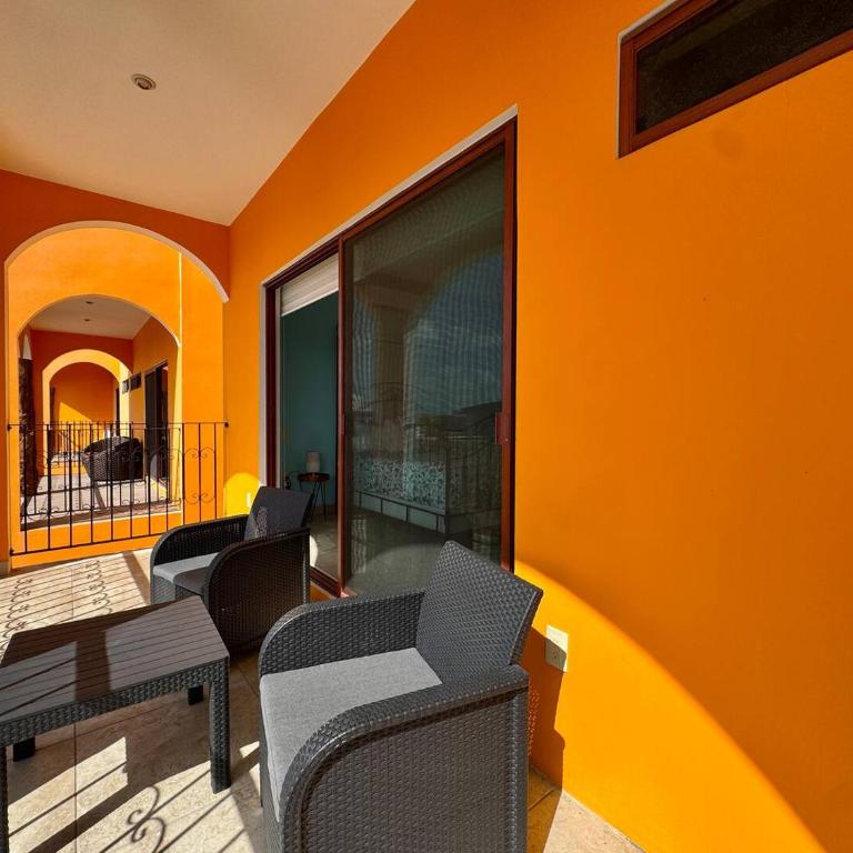 Quiet Location, Large Condo With Private Terrace - Single Room - 30