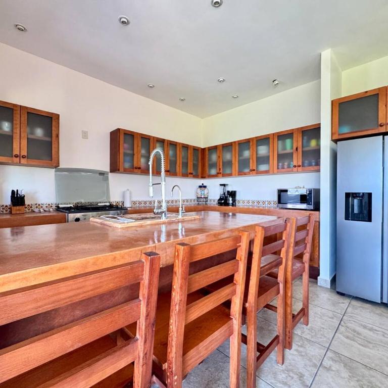Quiet Location, Large Condo With Private Terrace - Single Room - 10