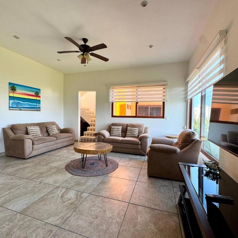 Quiet Location, Large Condo With Private Terrace - Single Room - 6
