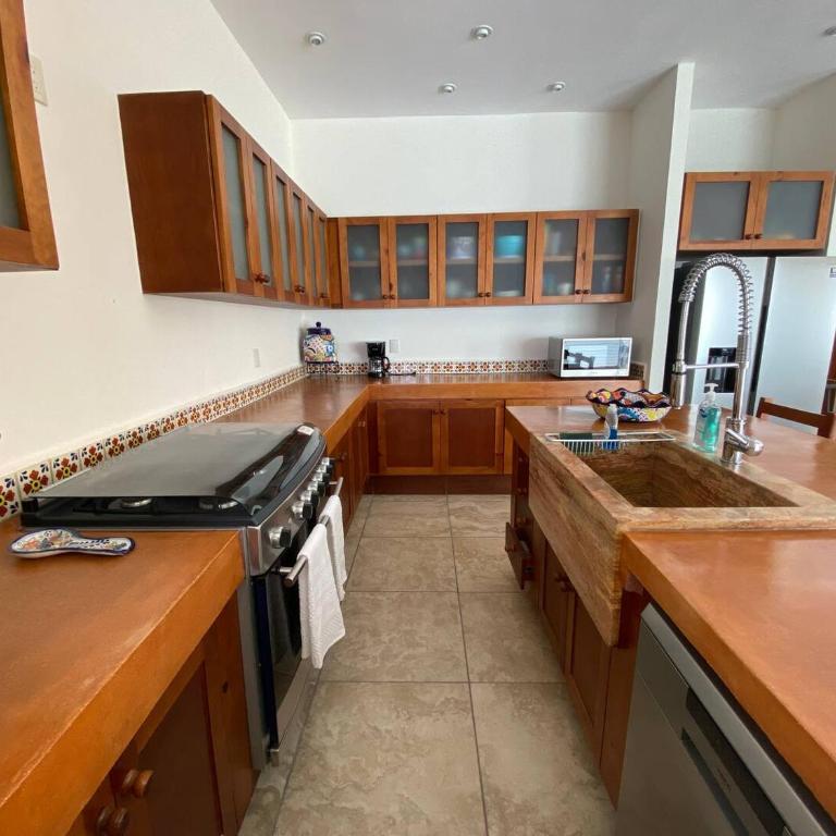 Quiet Location, Large Condo With Private Terrace - Single Room - 3