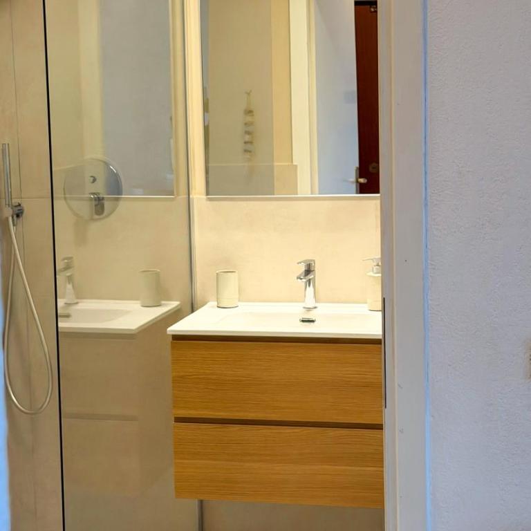 Coquet Appartement Avec Le Terrasse Sur Le Mer - Appartement 1 Chambre - 5