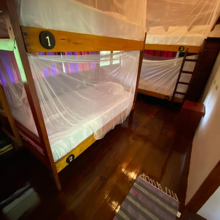 casa HIDDEN HOUSE - Economy Quadruple Room with Shared Bathroom - 4