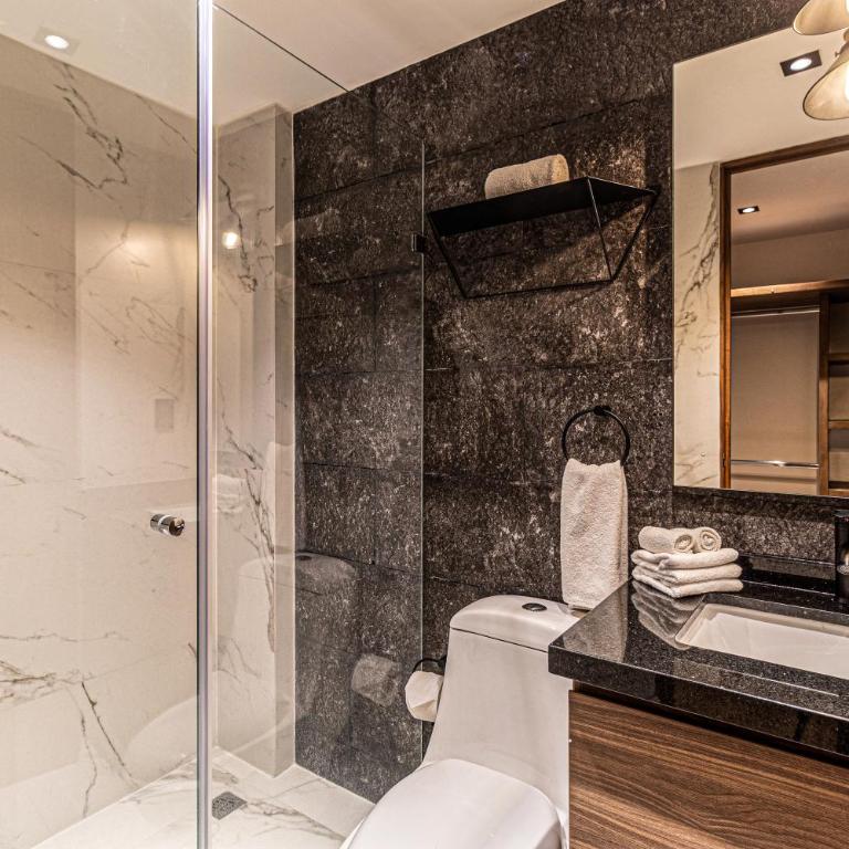 Casa Horacio by Kukun - Three-Bedroom Apartment - 24