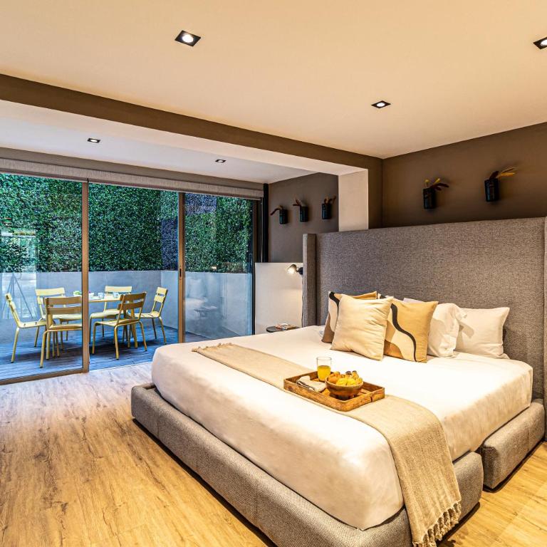 Casa Horacio by Kukun - Three-Bedroom Apartment - 1