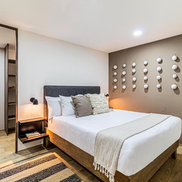 Casa Horacio by Kukun - Two-Bedroom Deluxe Apartment with Balcony - 4