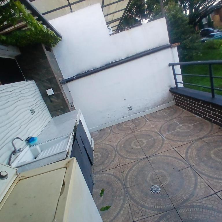 Apartamento con terraza en La Estrella - Apartamento de 1 dormitorio - 66