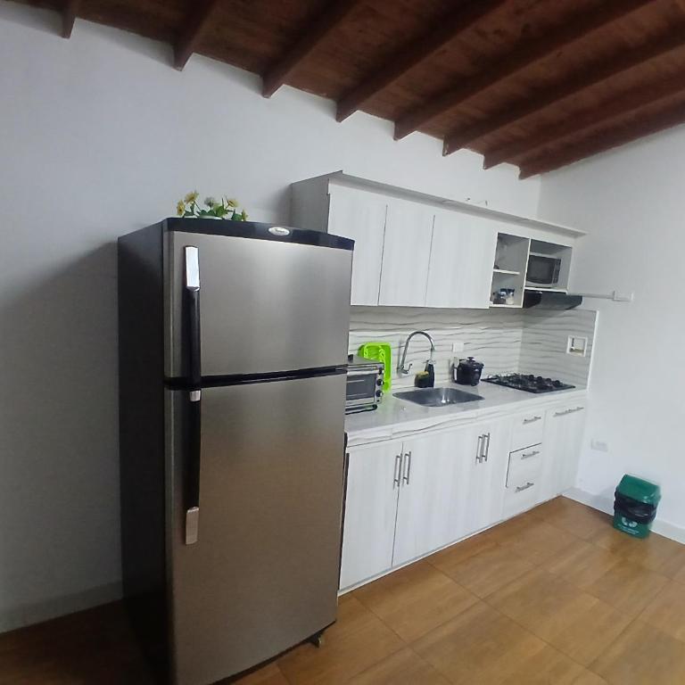 Apartamento con terraza en La Estrella - Apartamento de 1 dormitorio - 58