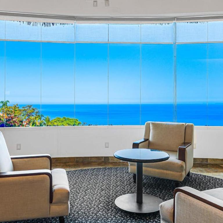 Elegant suite with ocean-view pools, hot tub, gym, balcony & full kitchen - Casa - 30
