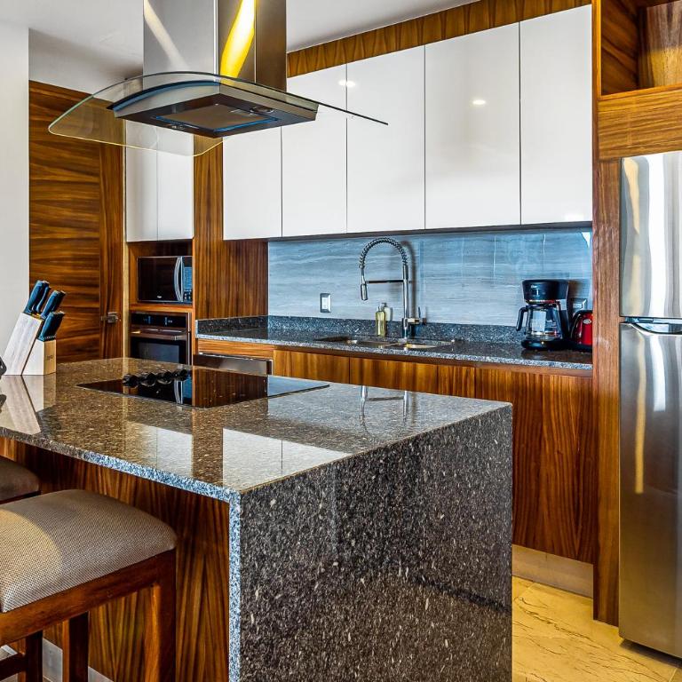 Exquisite condo with panoramic ocean views, amazing pool & balcony - Casa - 8