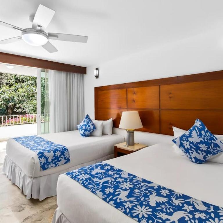 Luxurious partial ocean-view suite with 3 pools, hot tub, gym & balcony - Vacation Home - 15