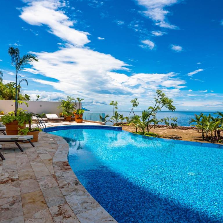 Exquisite condo with panoramic ocean views, amazing pool & balcony - Casa - 38