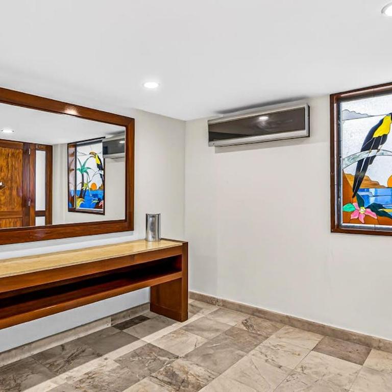 Partial ocean-view suite with 3 pools, hot tub, spa & balcony - Vacation Home - 15