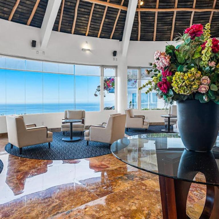 Partial ocean-view suite with 3 pools, hot tub, spa & balcony - Vacation Home - 21