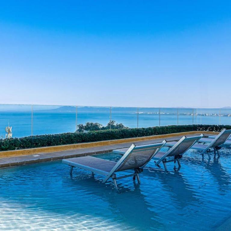 Partial ocean-view suite with 3 pools, hot tub, spa & balcony - Vacation Home - 43