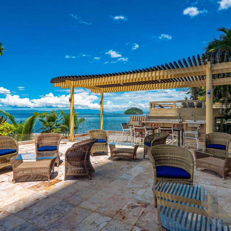 Stunning Oceanfront Apartment with Breathtaking Views and Luxurious Amenities - Casa - 50