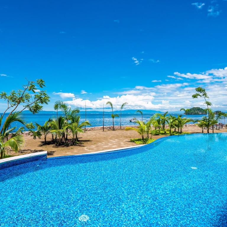 Stunning Oceanfront Apartment with Breathtaking Views and Luxurious Amenities - Casa - 42
