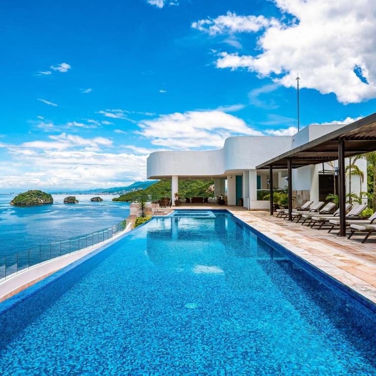 Stunning Oceanfront Apartment with Breathtaking Views and Luxurious Amenities - Casa - 45