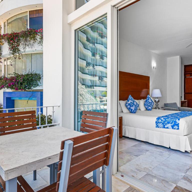 Stylish suite with WiFi, hot tub, gym access, heated pool & terraces - Casa - 14
