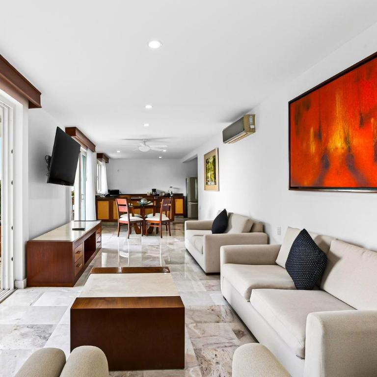 Spacious suite with wraparound terrace, rooftop infinity pool & resort amenities - Vacation Home - 2