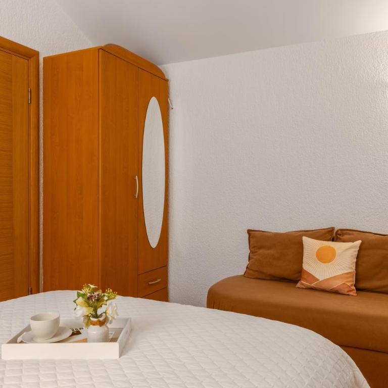 S&P City Center Apartments - One-Bedroom Apartment with Terrace - 22