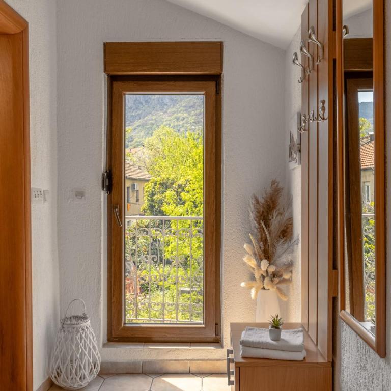 S&P City Center Apartments - One-Bedroom Apartment with Terrace - 28