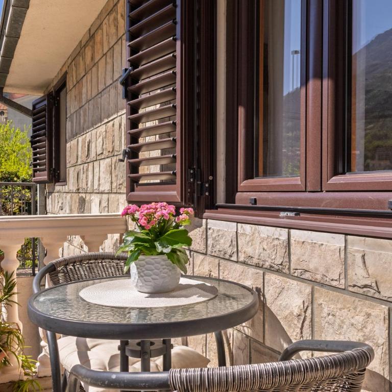 S&P City Center Apartments - One-Bedroom Apartment with Terrace - 31